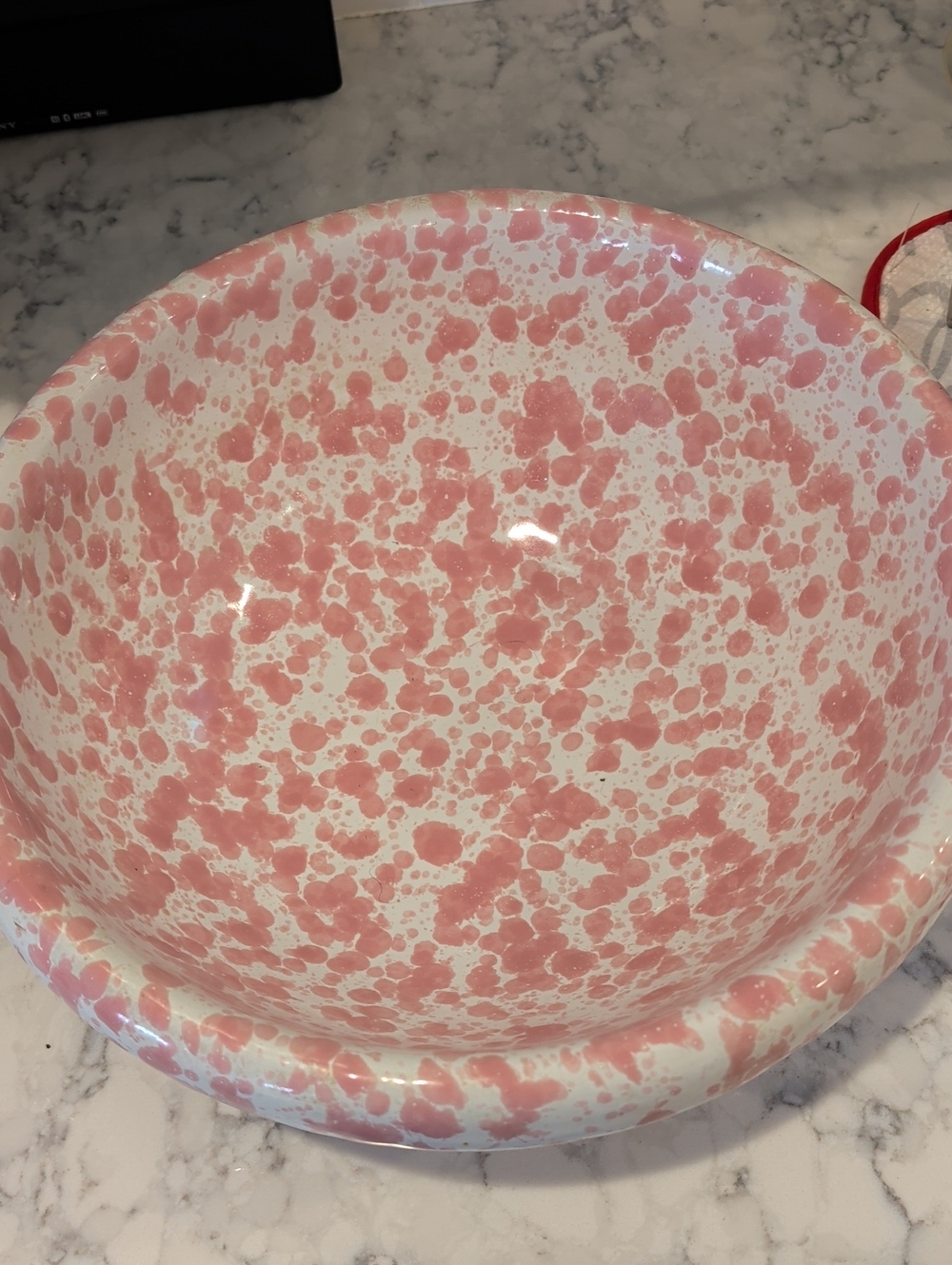 Bennington Pottery Pink Speckled Ceramic Serving Bowl